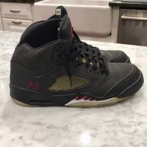 Jordan 5 Raging Bull Size 10.5